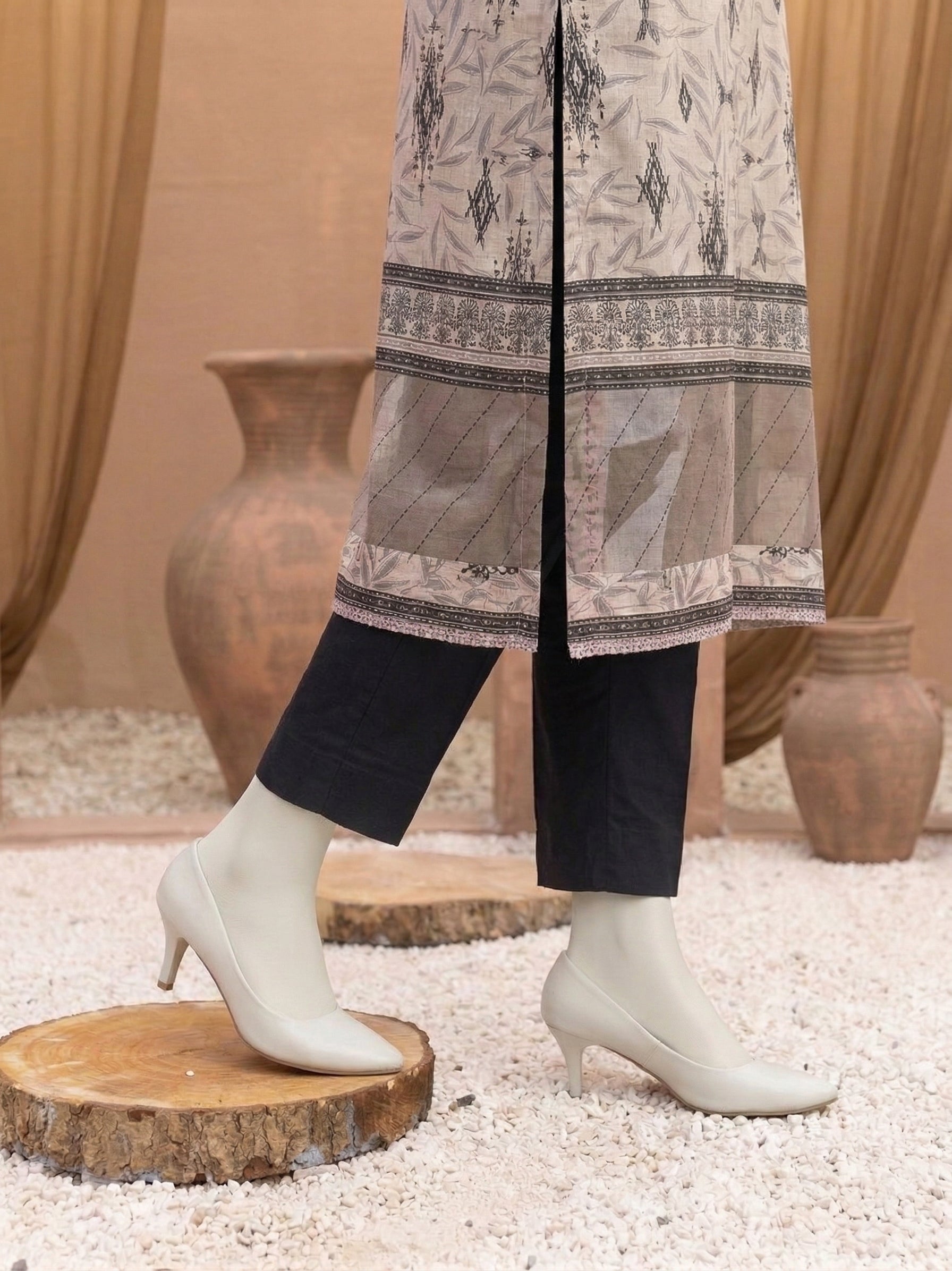 Desert Ivory