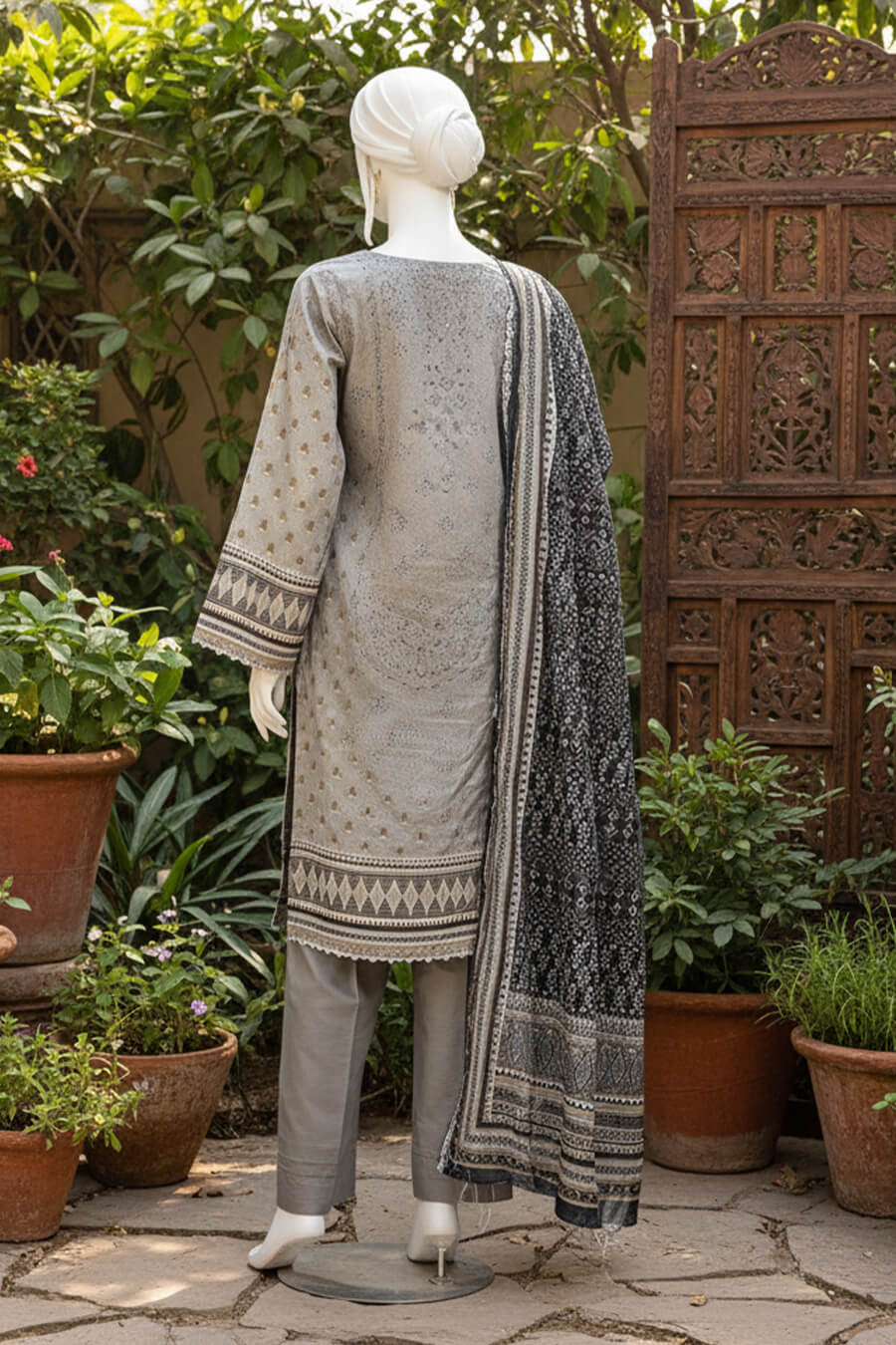 Ash Mist Elegance