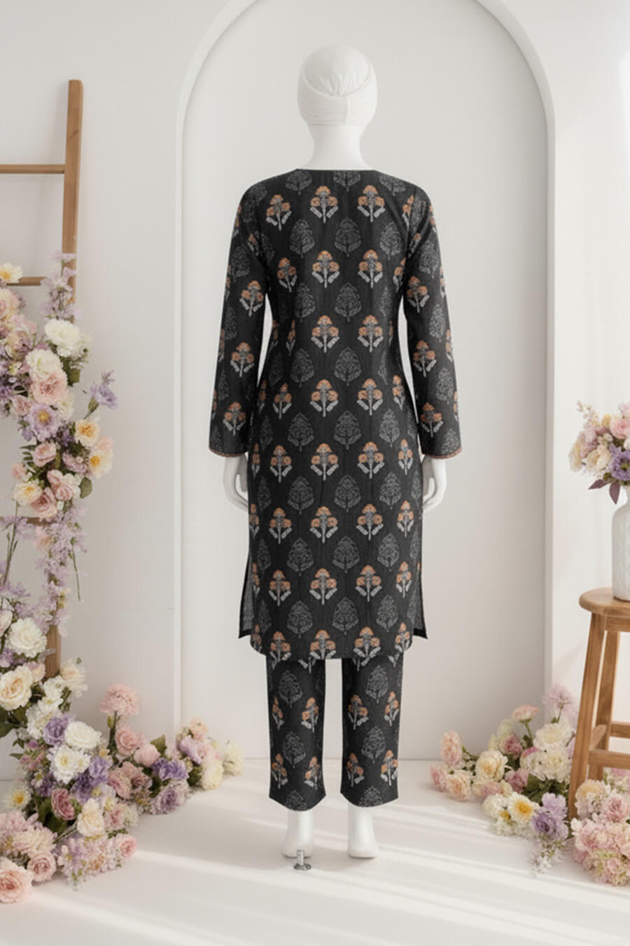 Charcoal Noir Essence