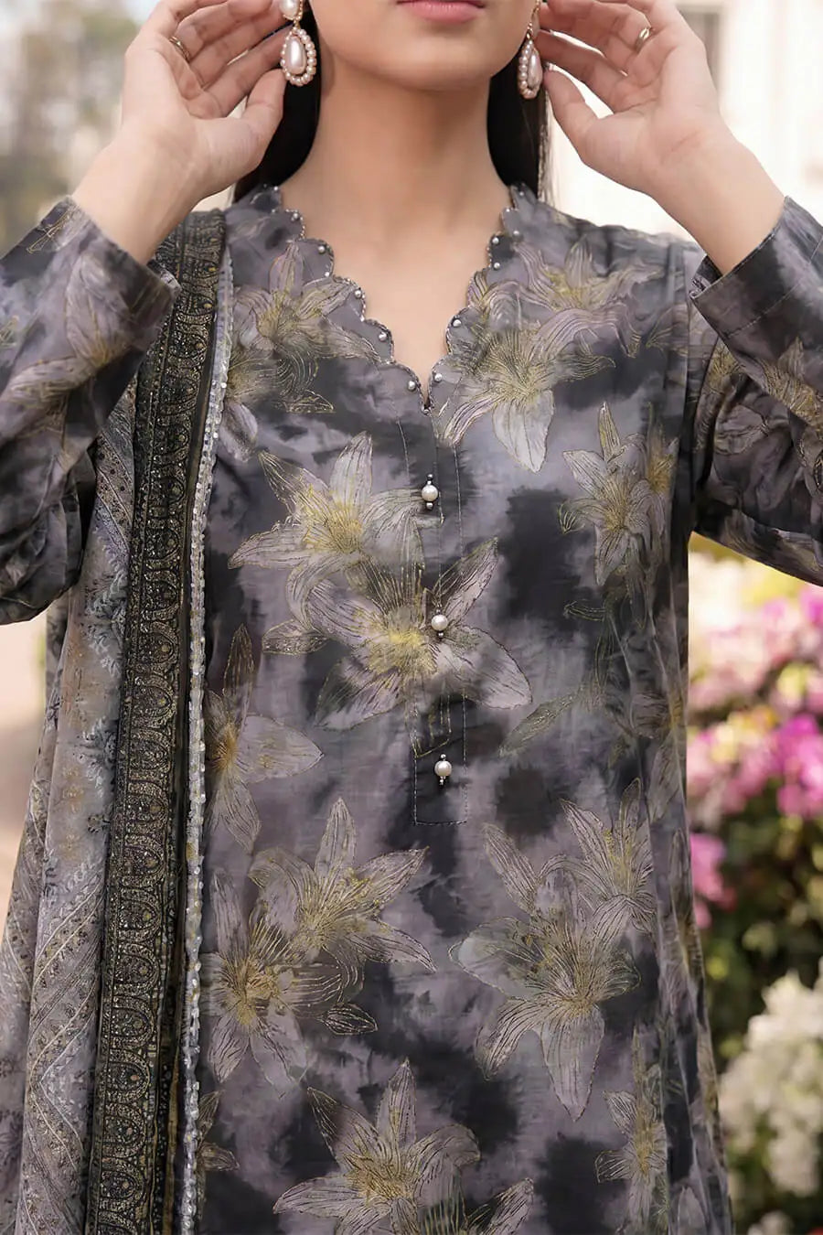 Grey Blossom