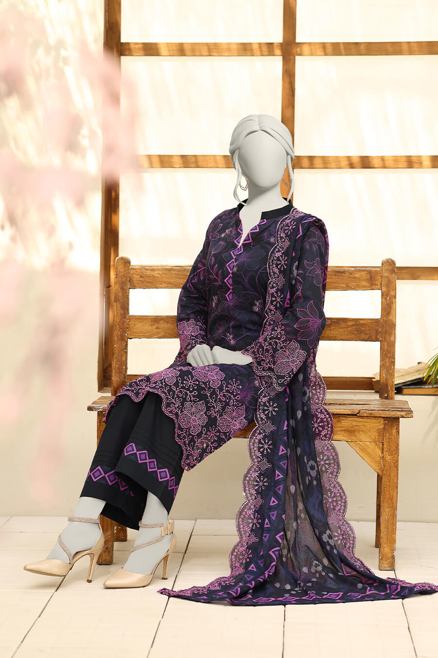 Velora Amethyst Veil